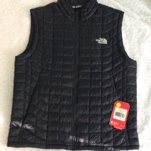 North Face NWOT Thermoball Vest sz Medium Men’s